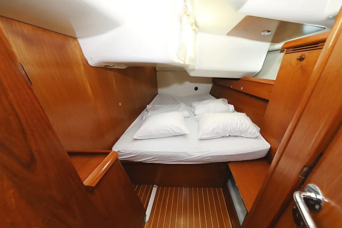 Cabin on LEJLA, a Jeanneau Sun Odyssey 45 sailboat at Općina Sukošan, Croatia