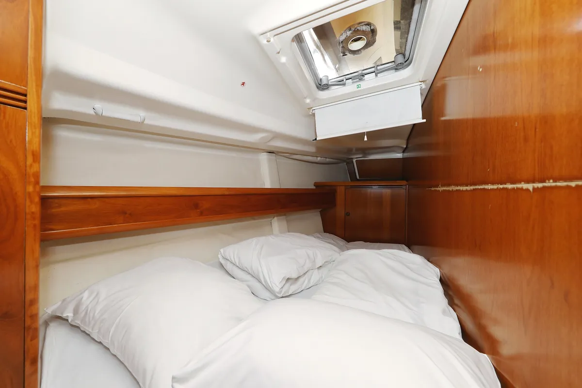 Cabin on LEJLA, a Jeanneau Sun Odyssey 45 sailboat at Općina Sukošan, Croatia