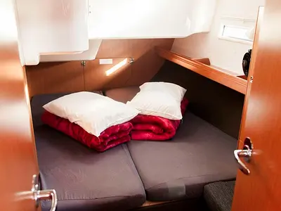 Cabin on Navarino, a Bavaria Cruiser 51 sailboat at Kos, Greece