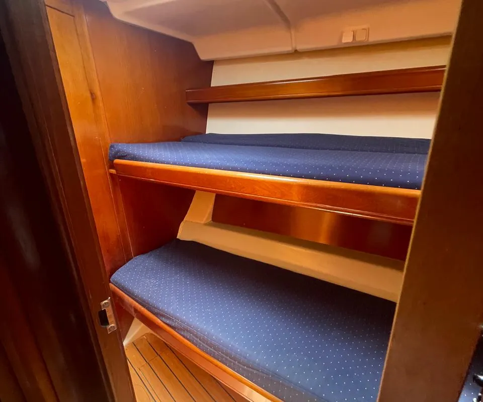Cabin on IRIDA, a Beneteau Oceanis 473 sailboat at Athens, Marina Delta Kallithea, Greece