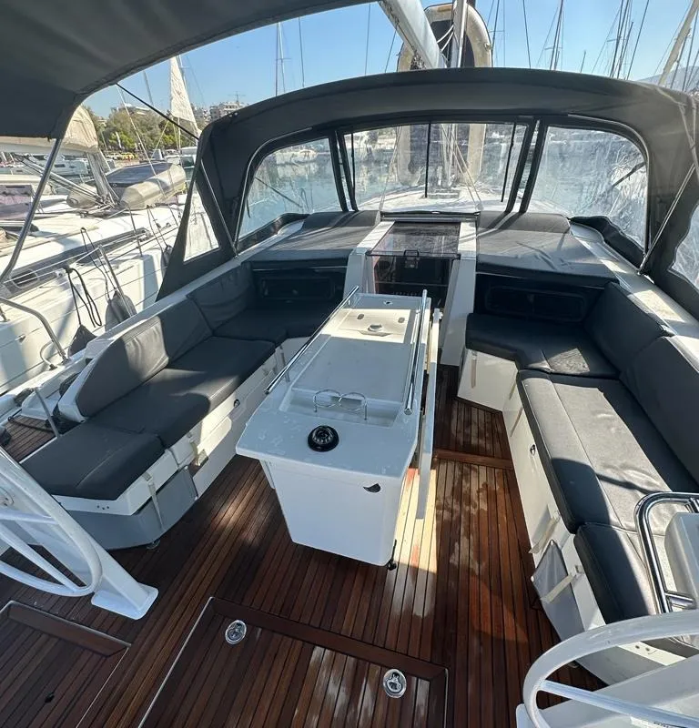 ILIA, a Beneteau Oceanis 46.1 sailboat at Athens, Greece