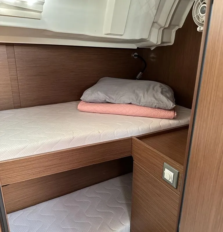 ILIA, a Beneteau Oceanis 46.1 sailboat at Athens, Greece