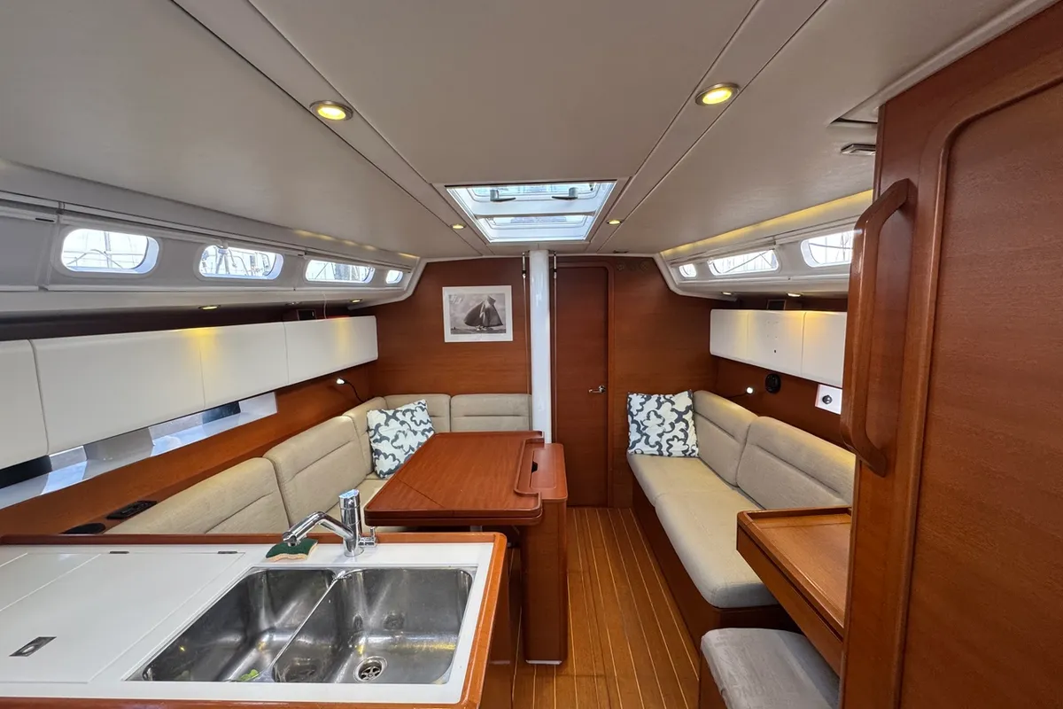 Salon of Placebo, a Grand Soleil 39 sailboat at La Rochelle, France