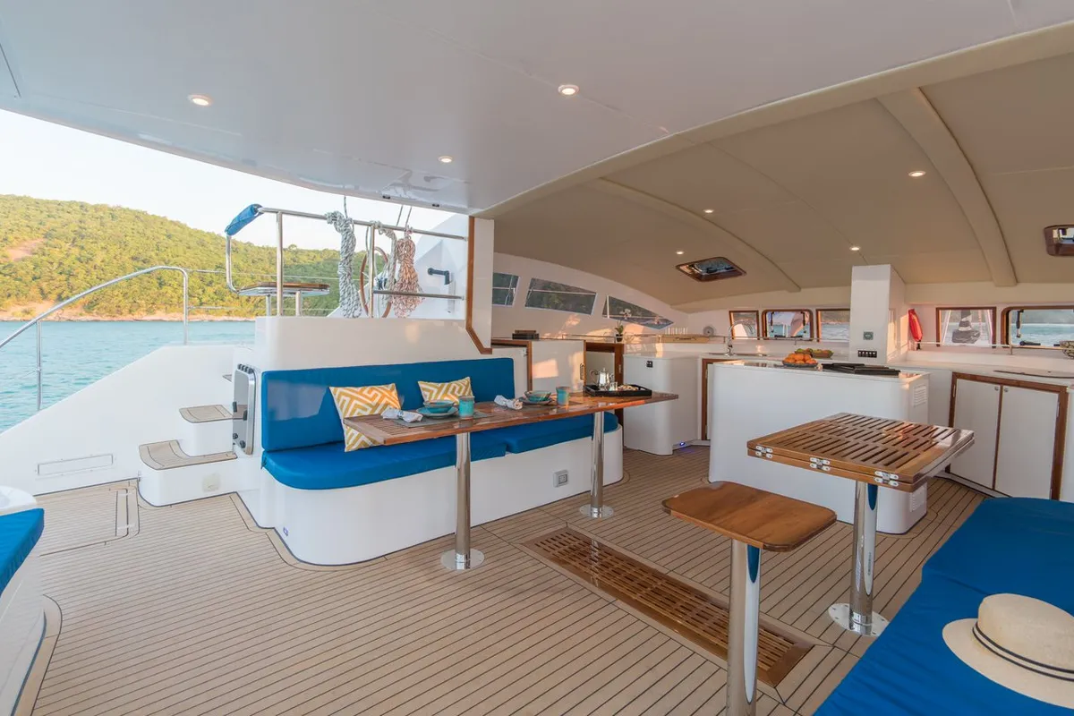 Deck of Vesna, a Island Spirit 410 catamaran at Baan Salak Phet, Thailand