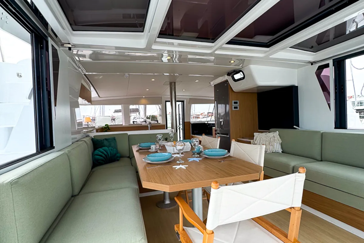 Salon of Merlot, a Bali 4.2 catamaran at Pirovac, Croatia