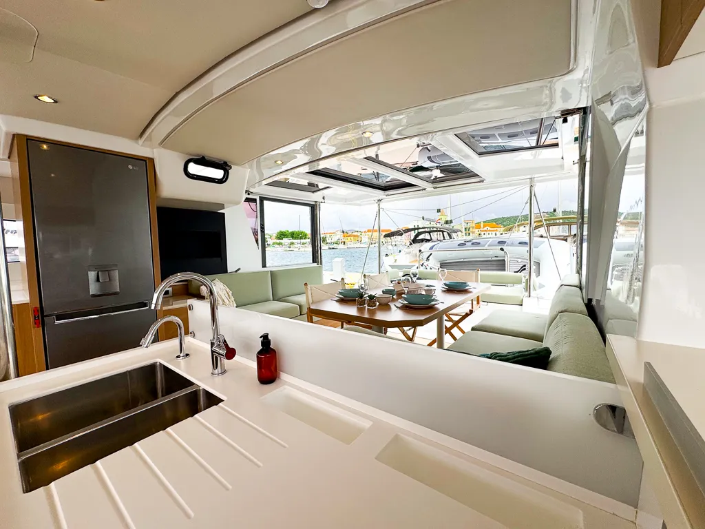 Salon of Merlot, a Bali 4.2 catamaran at Pirovac, Croatia