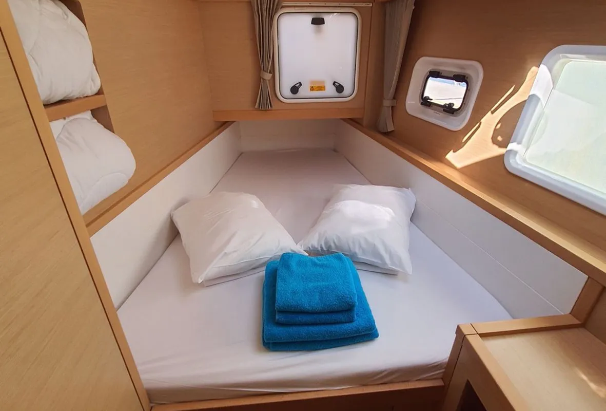 Cabin on Pulpo, a Lagoon 39 catamaran at Dubrovnik, Croatia