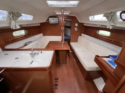 Salon of Robben, a Beneteau Oceanis 31 sailboat at Heiligenhafen, Germany