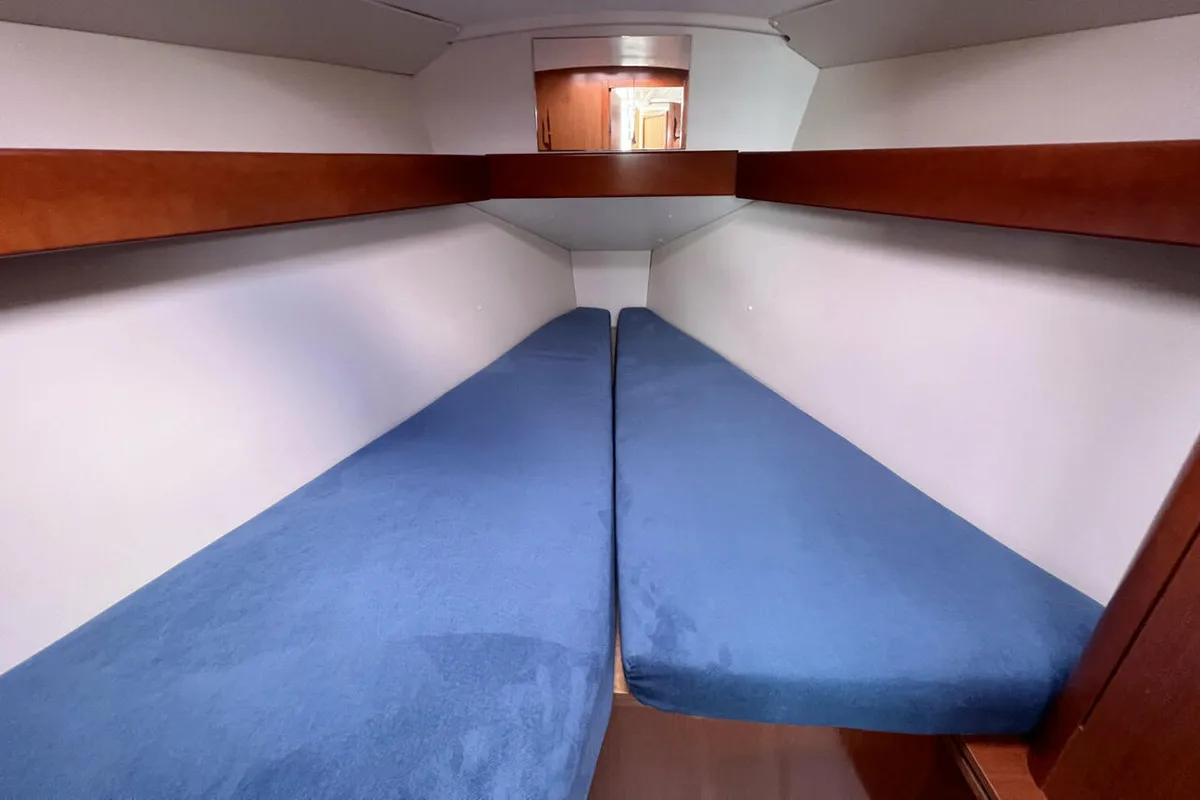 Cabin on Robben, a Beneteau Oceanis 31 sailboat at Heiligenhafen, Germany