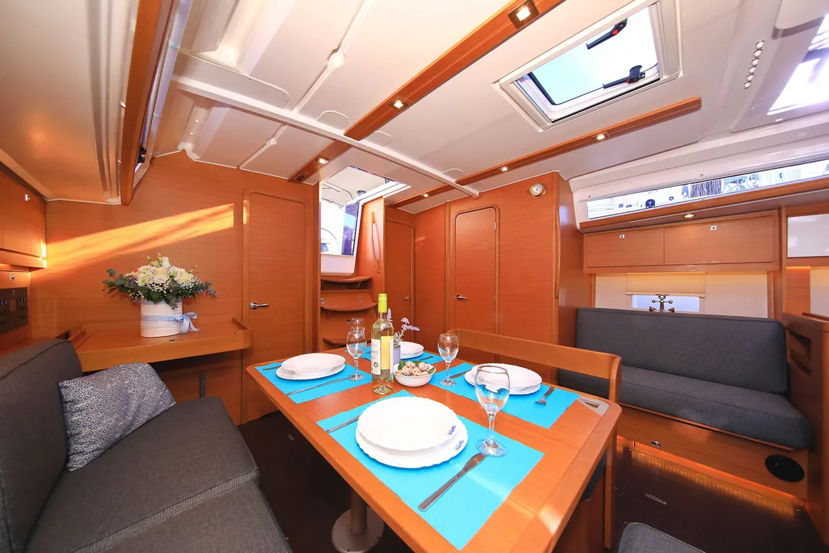 Salon of Auszeit, a Dufour 430 sailboat at Jezera, Croatia