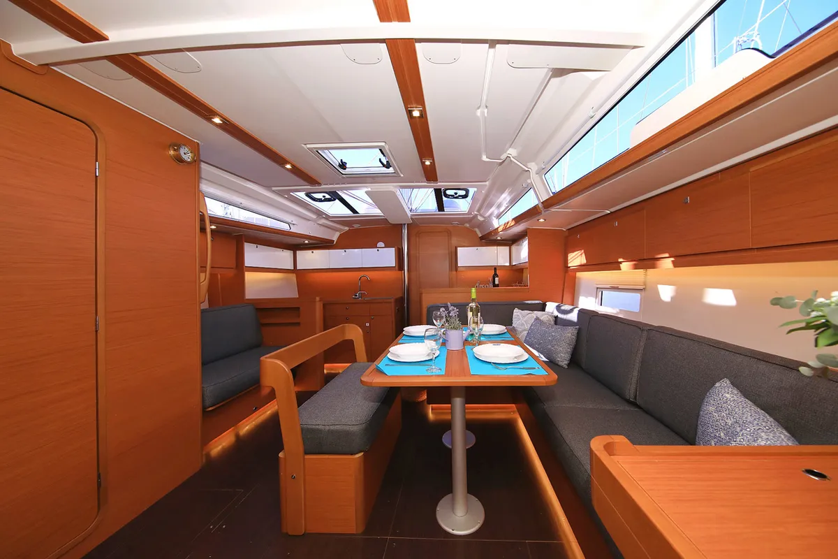 Salon of Auszeit, a Dufour 430 sailboat at Jezera, Croatia