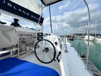 Cockpit of Isle Phantom, a Island Spirit 410 catamaran at Baan Salak Phet, Thailand