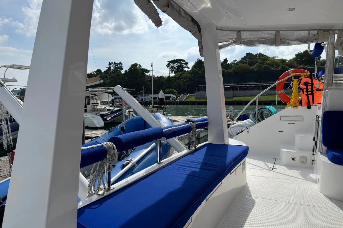 Deck of Isle Phantom, a Island Spirit 410 catamaran at Baan Salak Phet, Thailand