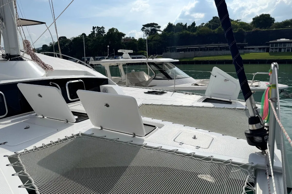 Deck of Isle Phantom, a Island Spirit 410 catamaran at Baan Salak Phet, Thailand