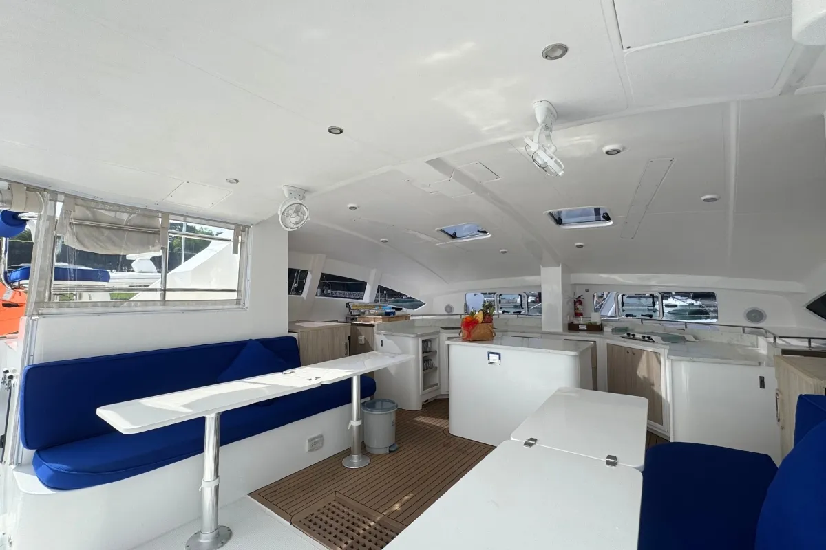 Salon of Isle Phantom, a Island Spirit 410 catamaran at Baan Salak Phet, Thailand
