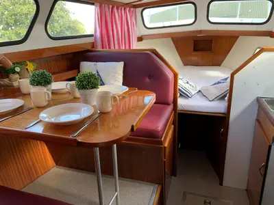 Salon of Myrthe, a Gulet Boarnkruiser 920 motorboat at Heukelum, Netherlands