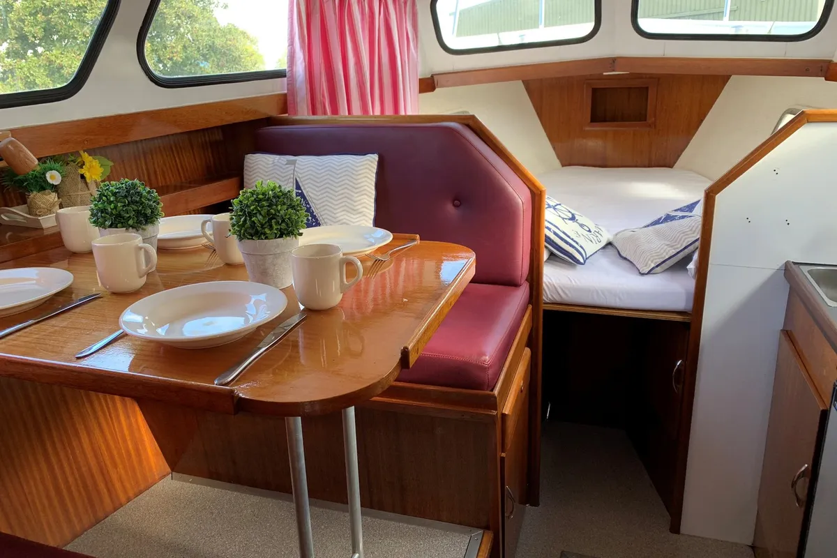 Salon of Myrthe, a Gulet Boarnkruiser 920 motorboat at Heukelum, Netherlands