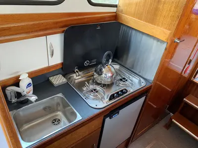 Galley of Myrthe, a Gulet Boarnkruiser 920 motorboat at Heukelum, Netherlands