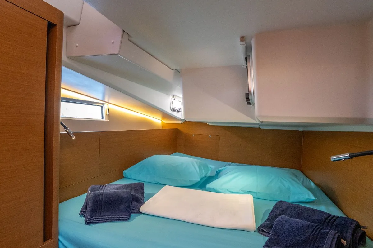 Cabin on Elenor, a Jeanneau Sun Odyssey 490 sailboat at Fethiye, Turkey