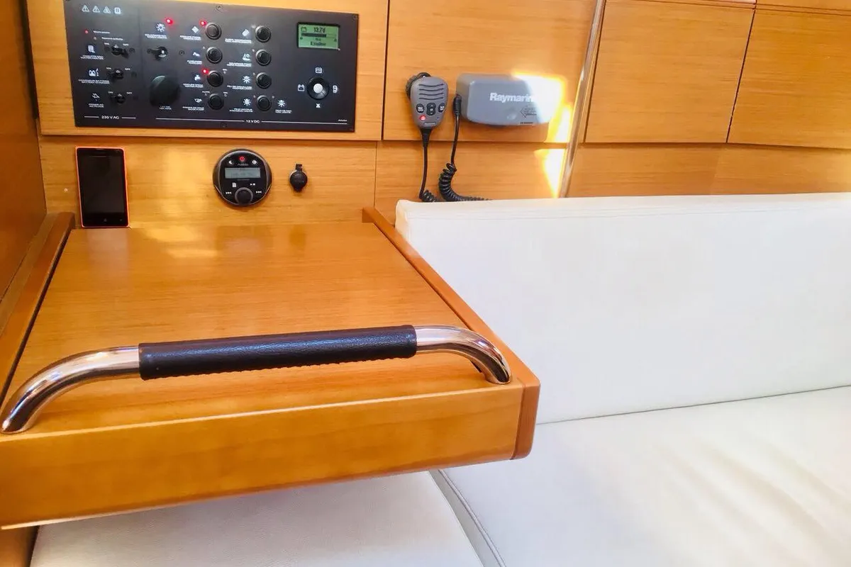 Salon of ARGO, a Jeanneau Sun Odyssey 379 sailboat at Athens, Greece