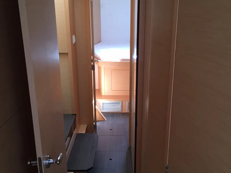 Cabin on Aeolian Breeze, a Lagoon 42 catamaran at Preveza, Greece