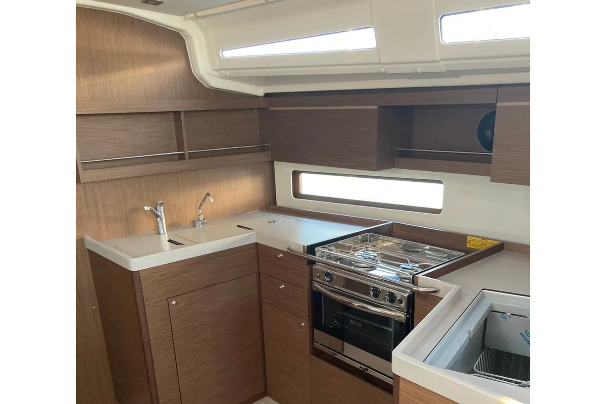 Galley of Dimitra, a Beneteau Oceanis 40.1 sailboat at Athens, Greece