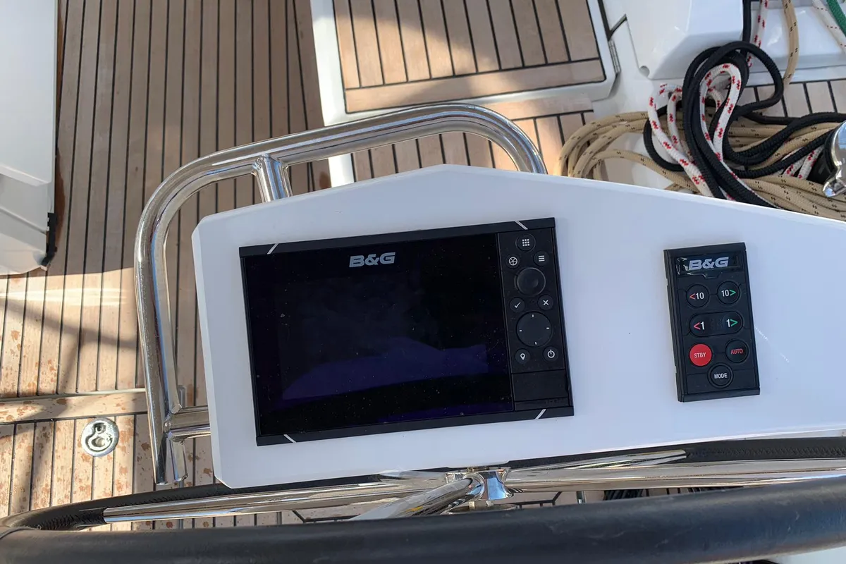 Cockpit of LEVITAN, a Beneteau Oceanis 46.1 sailboat at Općina Sukošan, Croatia