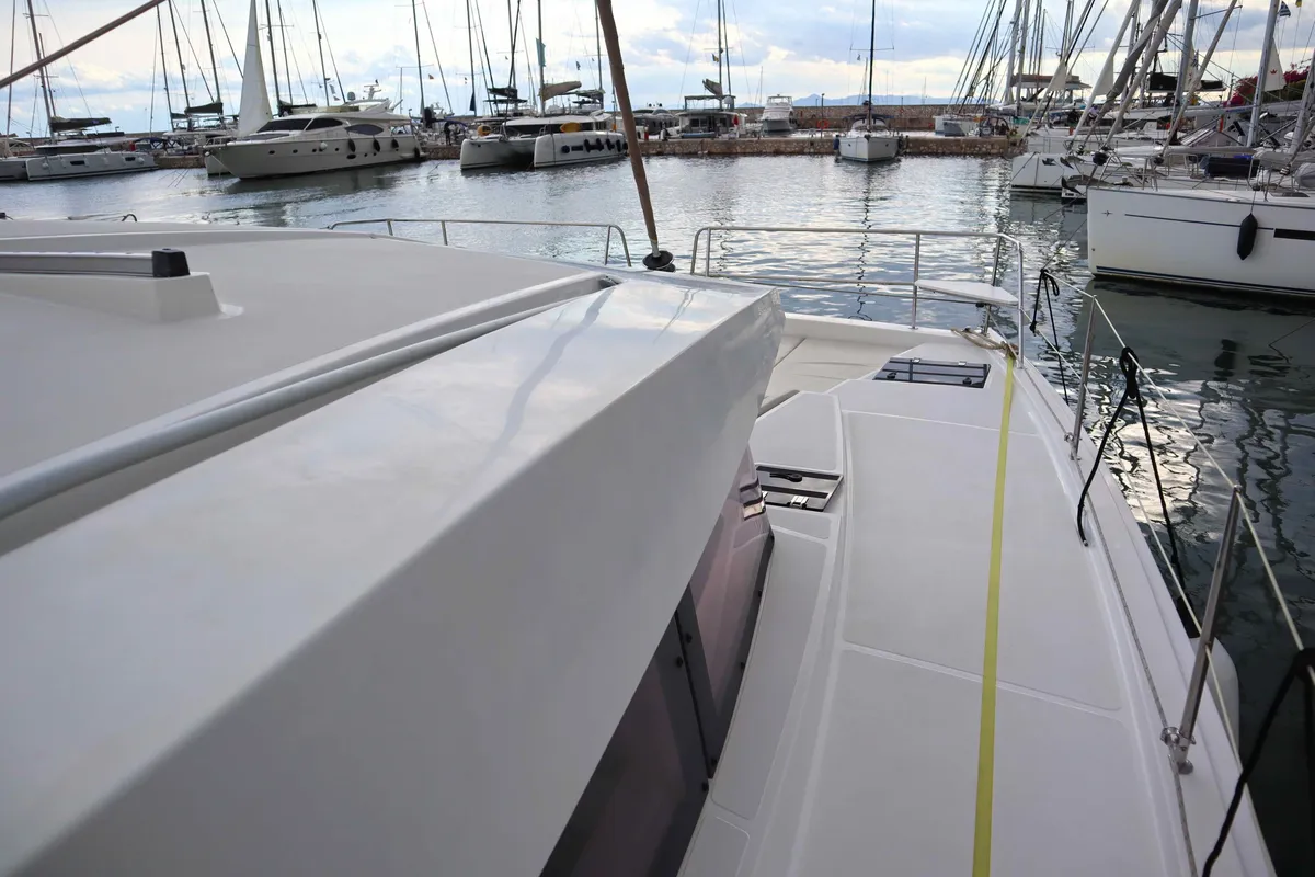 MEMORIES, a Bali 4.1 catamaran at Parikia, Greece