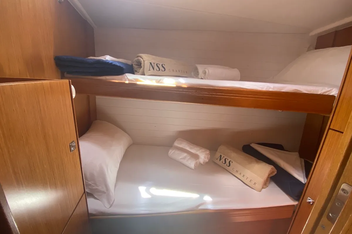 Cabin on Rutilicus, a Bavaria Cruiser 51 sailboat at Rosignano Solvay, Italy