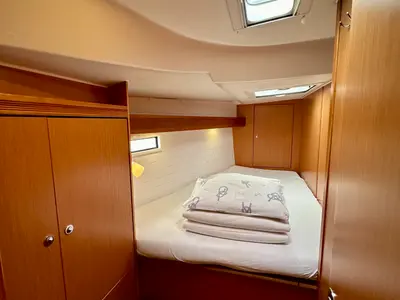Cabin on Kasela, a Bavaria Cruiser 45 sailboat at Općina Sukošan, Croatia