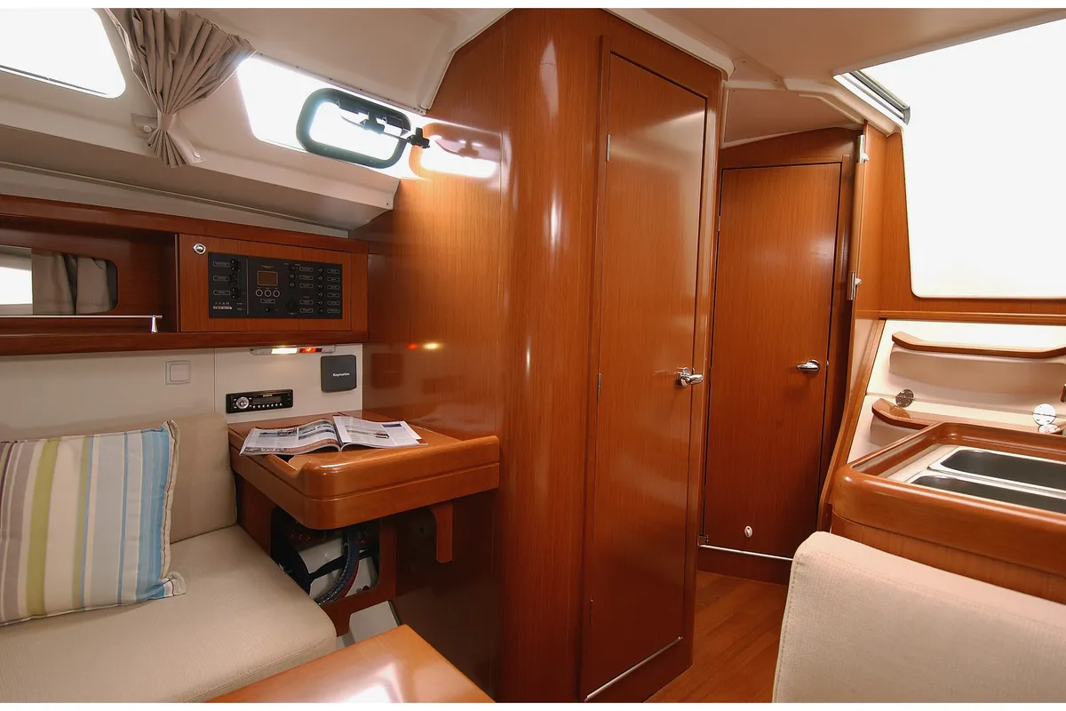 Salon of Fun Five, a Beneteau Oceanis 34 sailboat at Nieuwpoort, Belgium