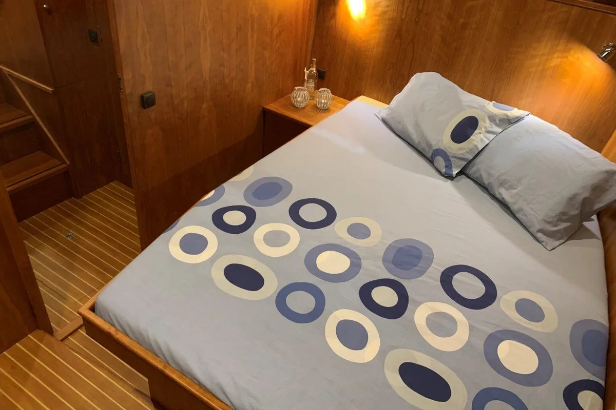 Cabin on Vita Bella, a Gulet Succes 106 AC motorboat at Akkrum, Netherlands