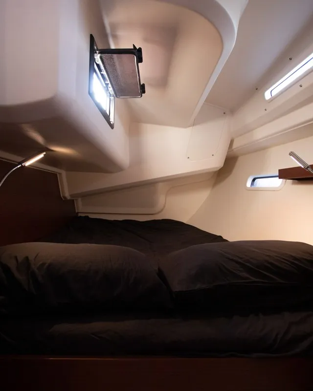 Cabin on Lady Marga, a Hanse 388 sailboat at Dénia, Spain