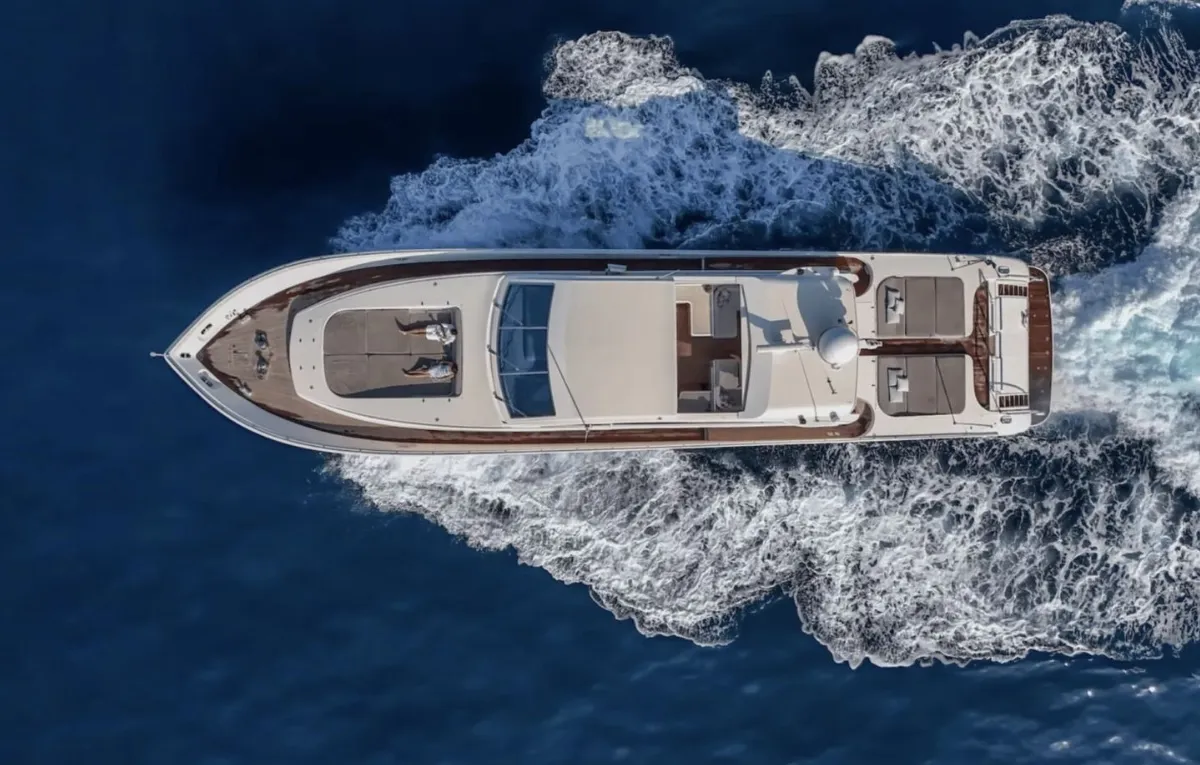 A4 White, a Arno Leopard 27 motor yacht at Grimaud, France