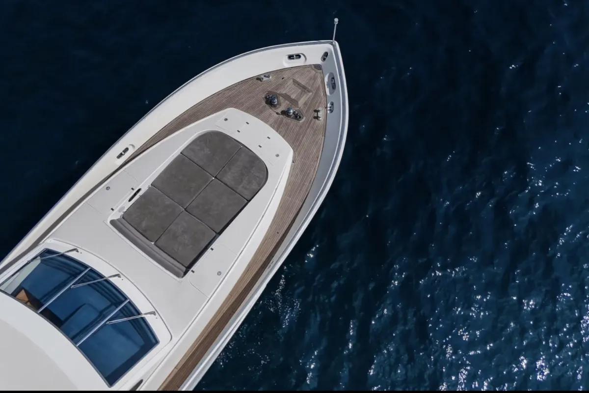 A4 White, a Arno Leopard 27 motor yacht at Grimaud, France