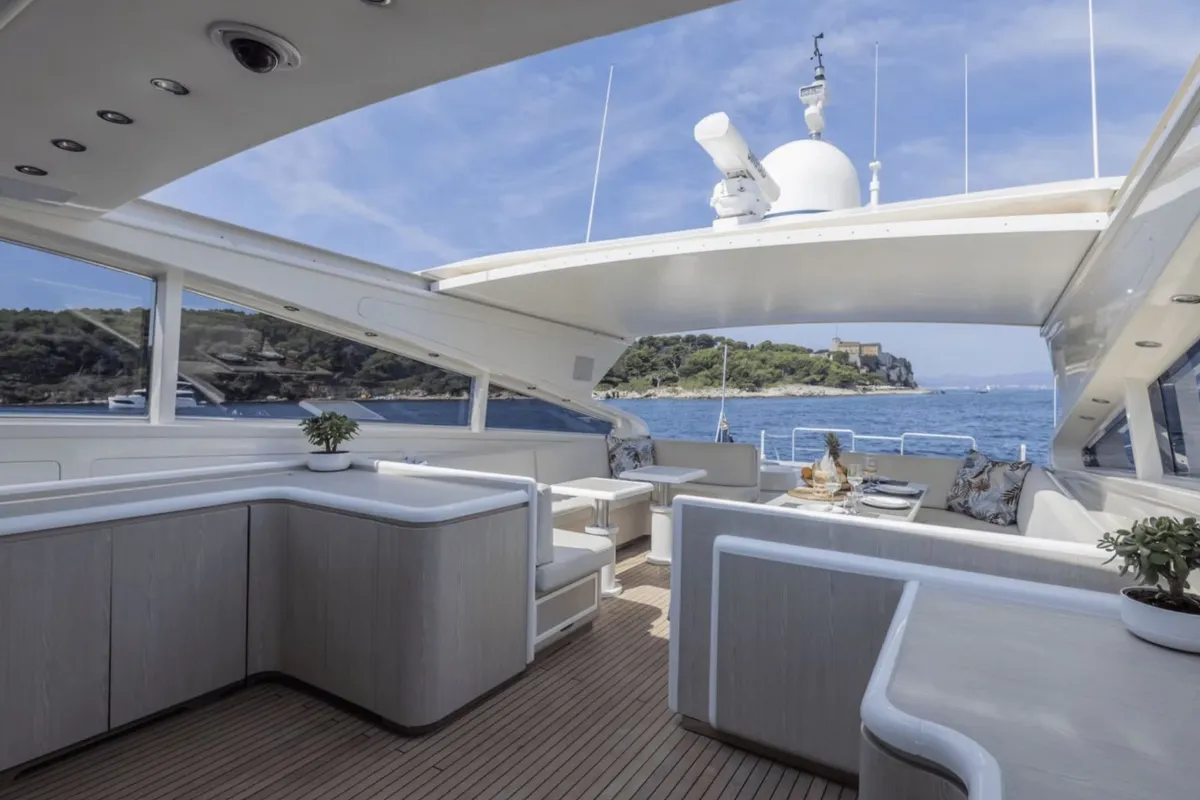 A4 White, a Arno Leopard 27 motor yacht at Grimaud, France