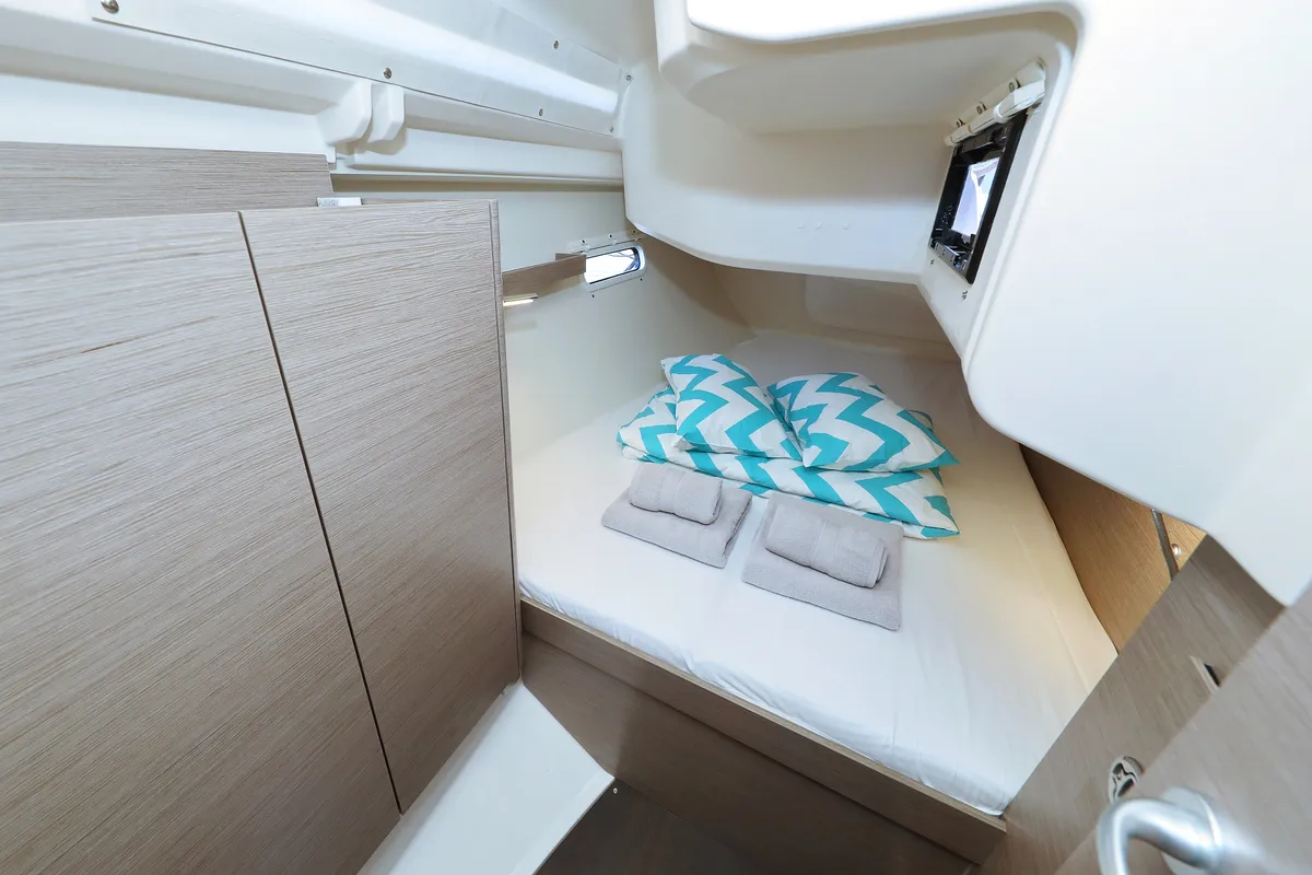 Cabin on Smiley, a Hanse 388 sailboat at Grad Šibenik, Croatia