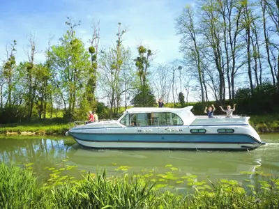 Cruiser Comfort XL 8/10 Pers., a Nicols Confort 1350 motorboat at Saverne, France