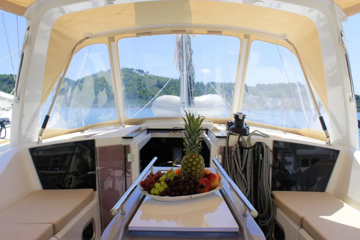 Deck of Diamanti I, a Beneteau Oceanis 41.1 sailboat at Skiathos, Greece