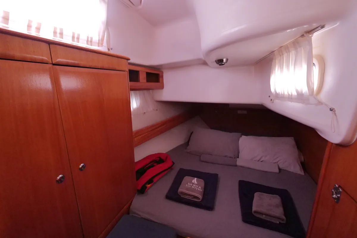 Cabin on Andiamo, a Bavaria 42 sailboat at Fethiye, Turkey