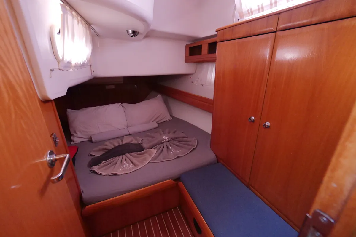 Cabin on Andiamo, a Bavaria 42 sailboat at Fethiye, Turkey