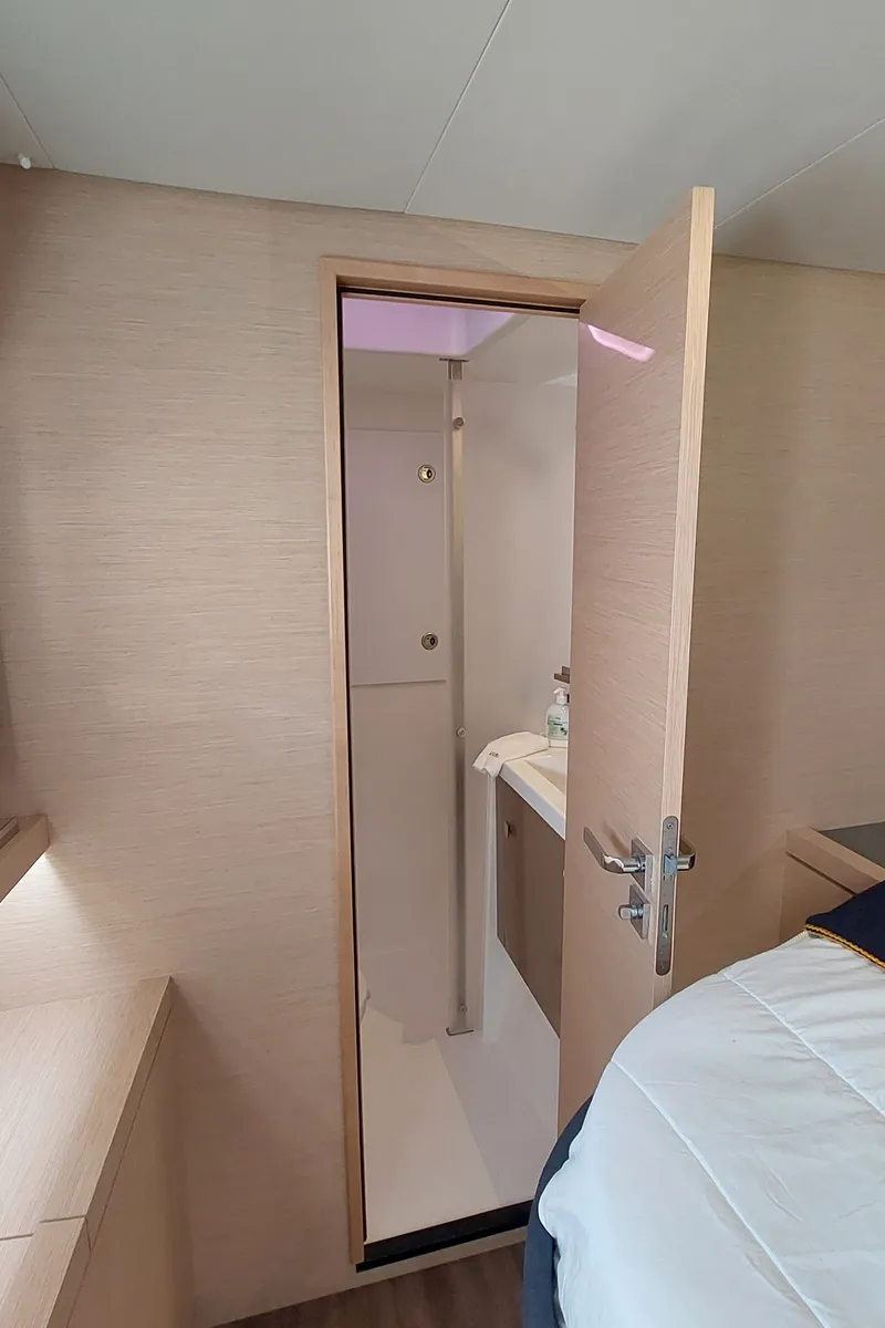 Cabin on Ancora Reha, a Fountaine Pajot Saona 47 catamaran at Rosignano Solvay, Italy