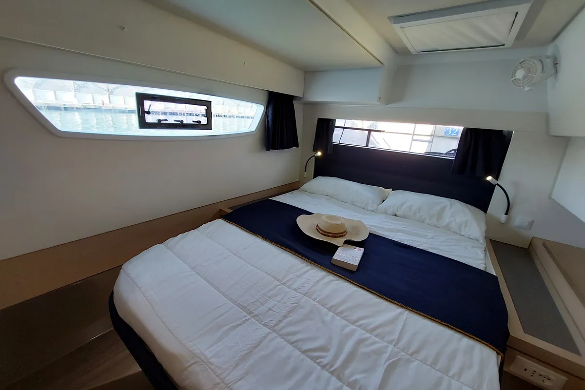 Cabin on Ancora Reha, a Fountaine Pajot Saona 47 catamaran at Rosignano Solvay, Italy
