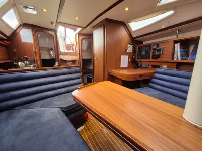 Salon of Arctic Vision, a Delphia 37 sailboat at Harstad, Norway
