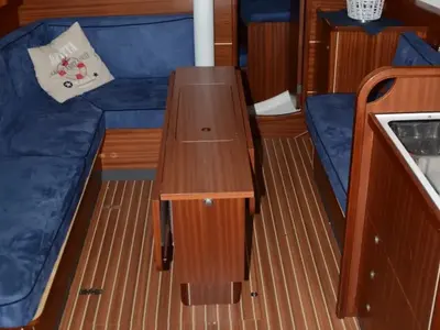 Salon of Arctic Vision, a Delphia 37 sailboat at Harstad, Norway