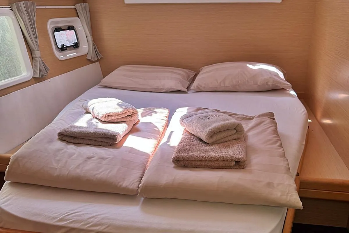 Cabin on Happiness, a Lagoon 421 catamaran at Općina Rogoznica, Croatia