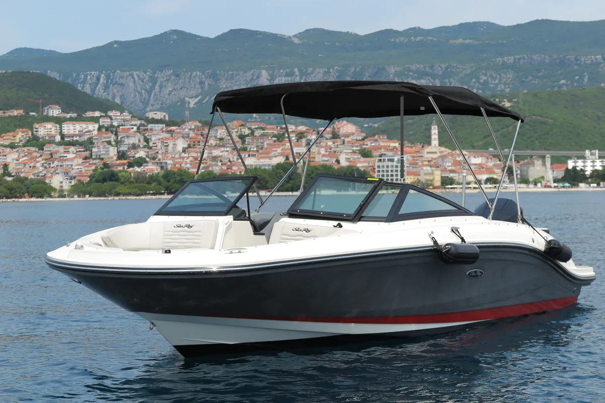Sea Ray SPX 210, a Sea Ray SPX 210 motorboat at Crikvenica, Croatia