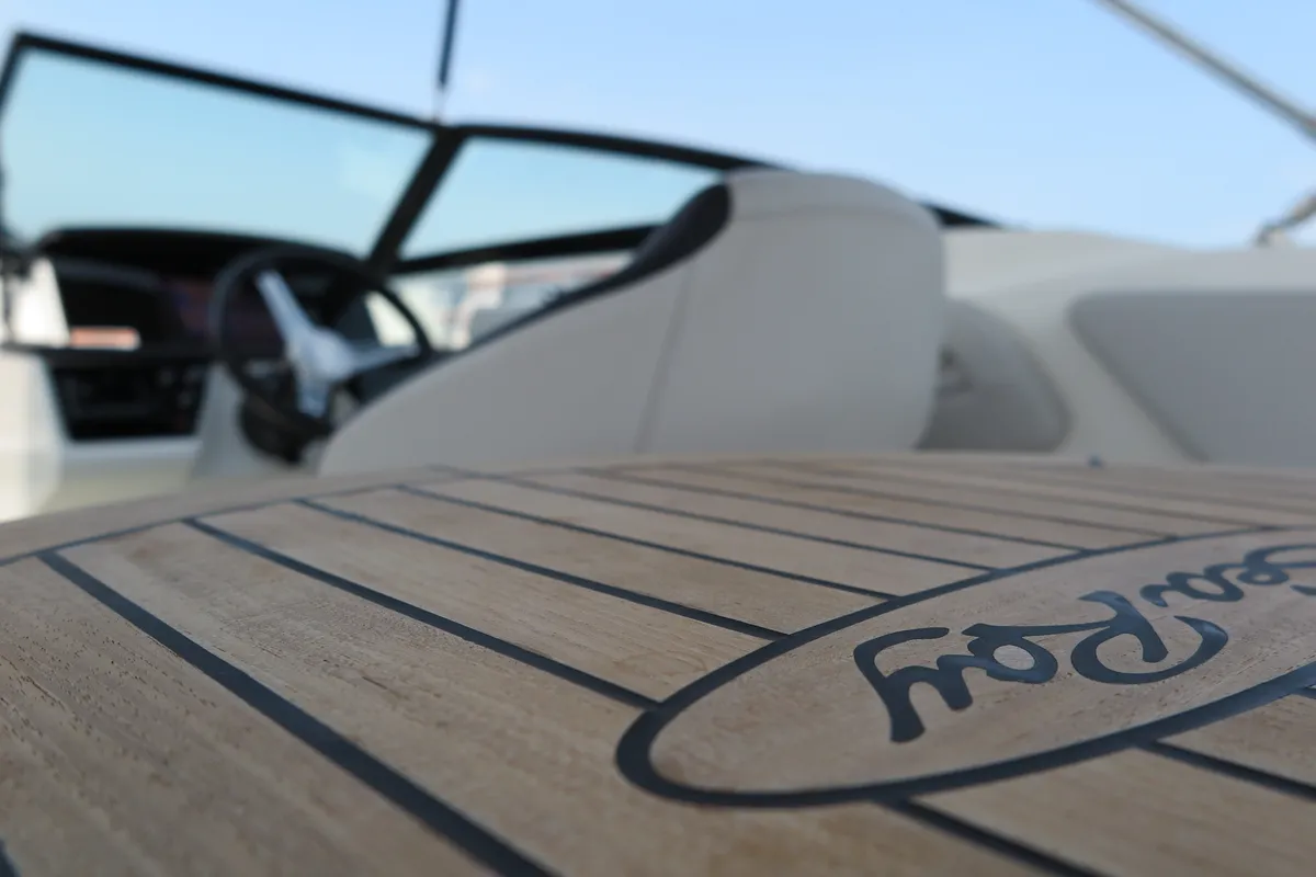 Sea Ray SPX 210, a Sea Ray SPX 210 motorboat at Crikvenica, Croatia