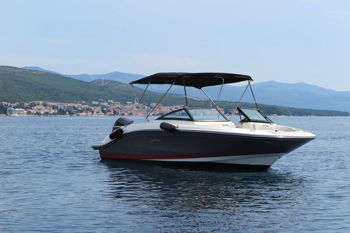 Sea Ray SPX 210, a Sea Ray SPX 210 motorboat at Crikvenica, Croatia