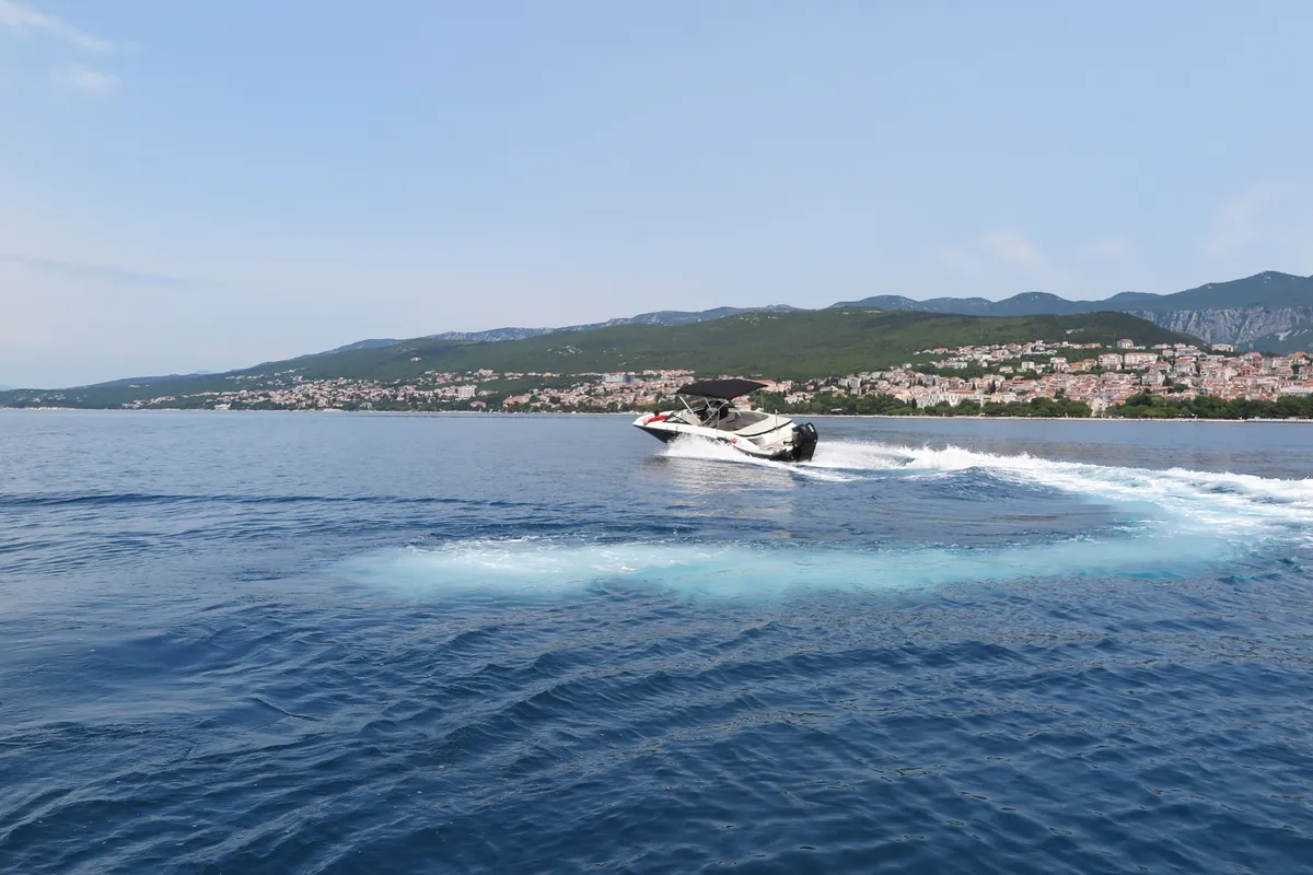 Sea Ray SPX 210, a Sea Ray SPX 210 motorboat at Crikvenica, Croatia